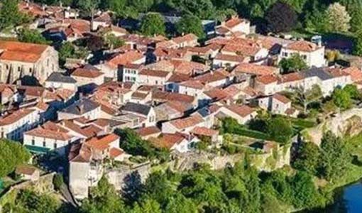 滨州回乡建别墅为什么一定要选专业乡墅公司